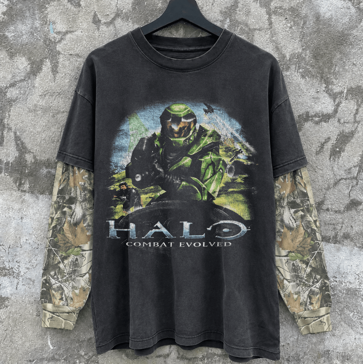 2001 Halo: Combat Evolved Vintage black and wood camo Tee