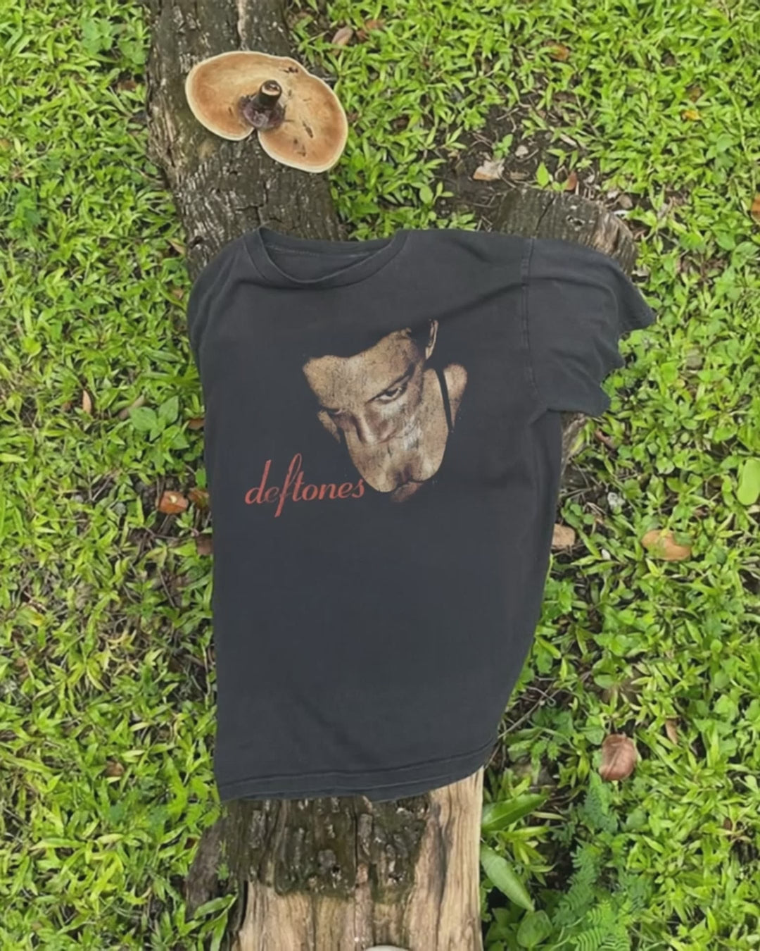 1997 Deftones Around The Fur Rare Washed Black T-Shirt product video [GB-DPA:318a933feba8]