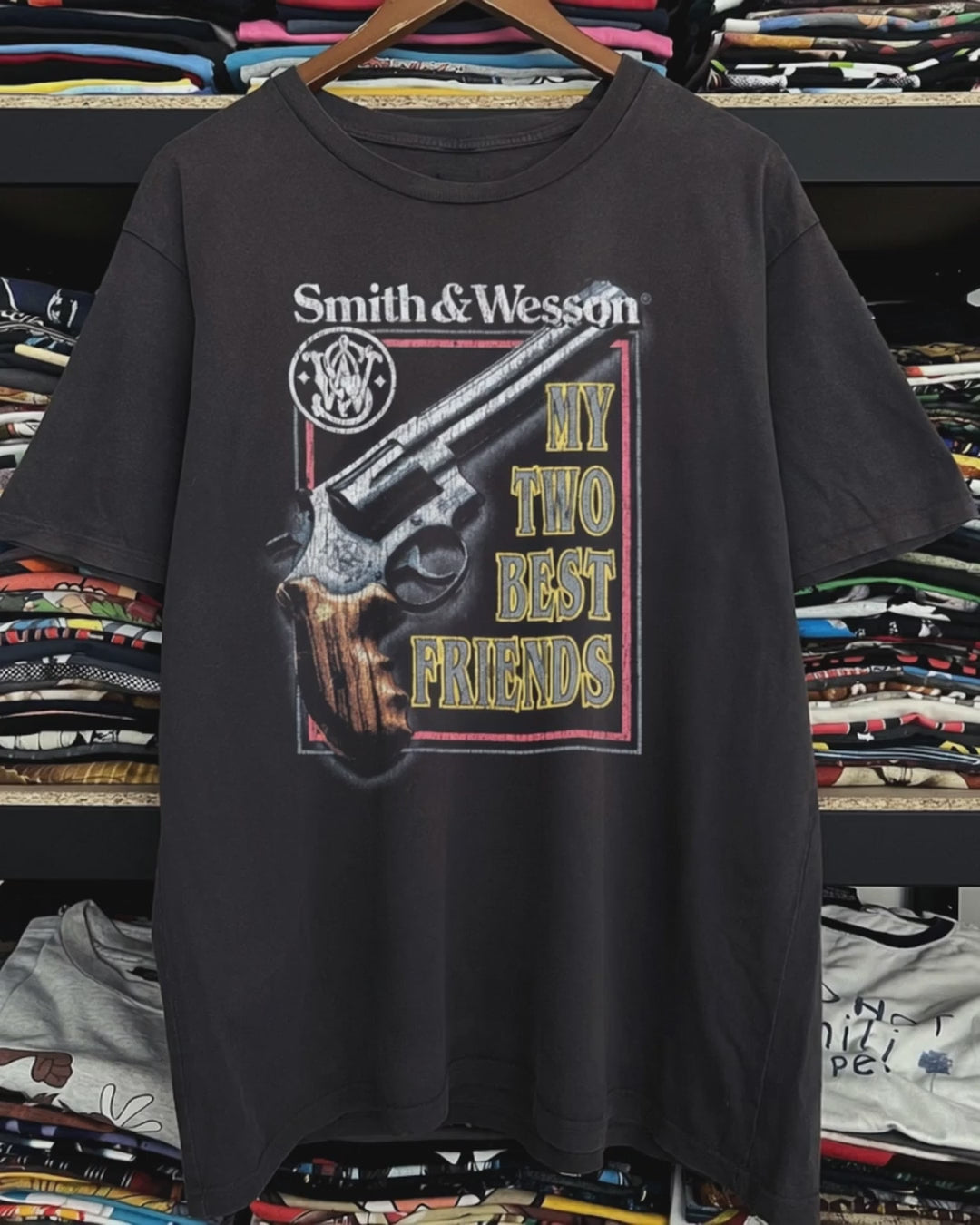 Smith & Wesson My Two Best Friends Washed Black Tee product video [GB-DPA:c4d9b09b2103]