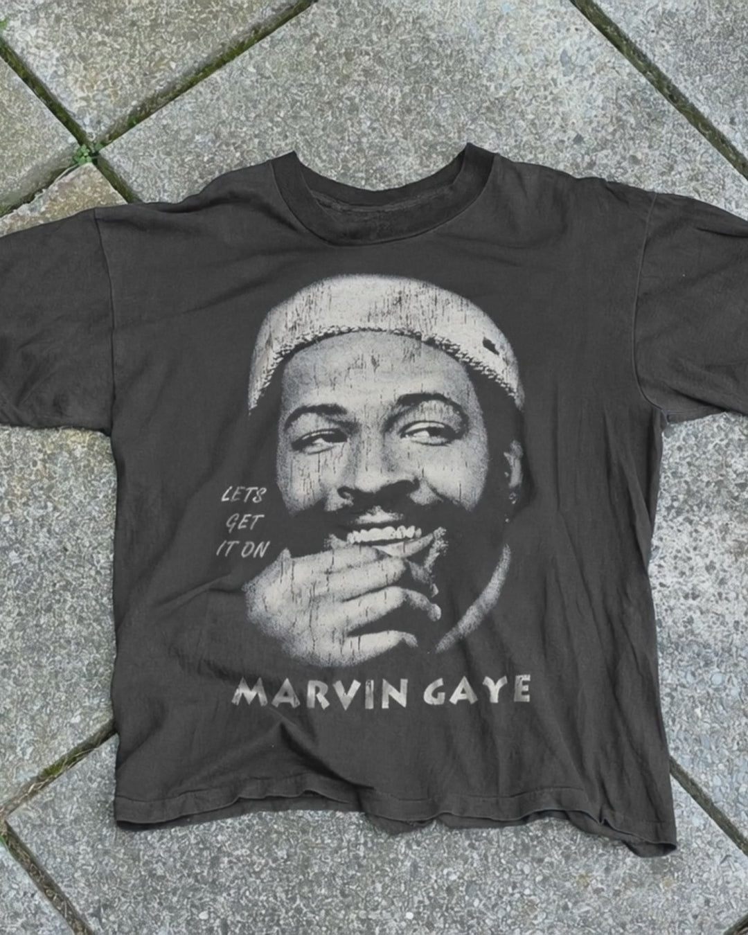 Marvin Gaye Lets Get It On 80-90 Vintage Washed Black T-Shirt product video [GB-DPA:e19d3721bc3d]